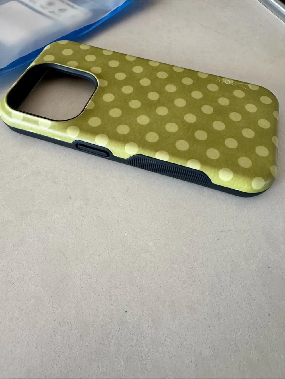Casely Kiwi Cooler iPhone 15 Pro Phone Case